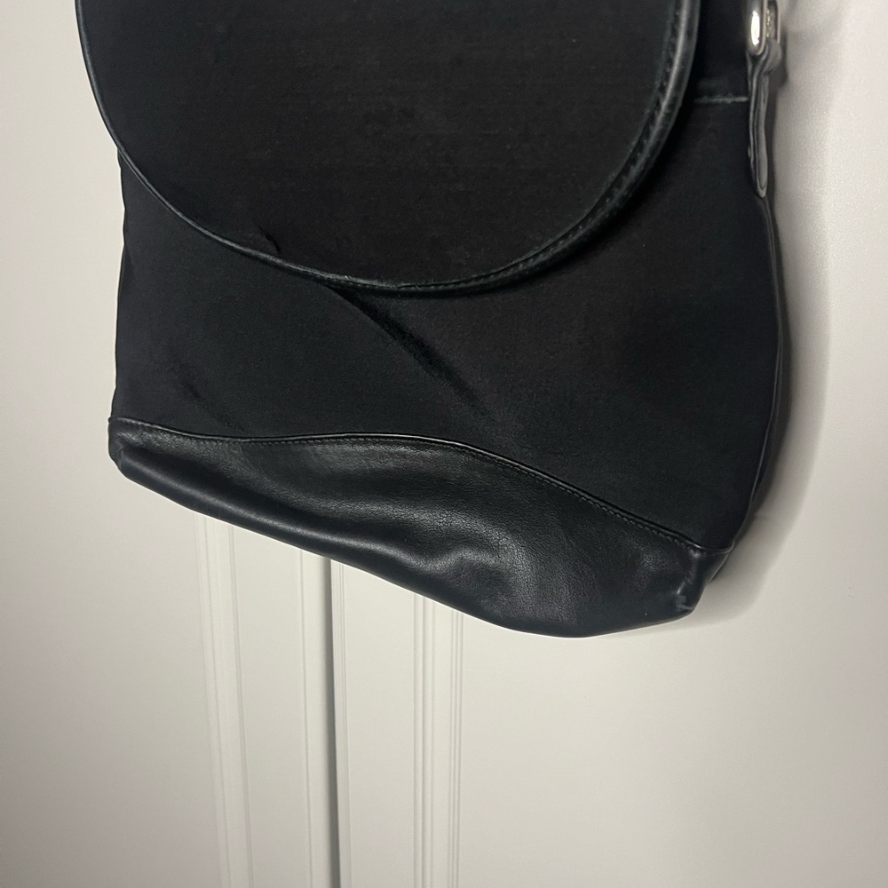 Franklin Covey Microfiber Napa Leather Shoulder Bag - Picture 6 of 10